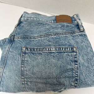 American‎ Eagle Highest Rise 90s Boyfriend Light Wash Patch Distressed Jeans 12